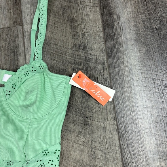 Colsie Green Eyelet Bralette Top‎ - Picture 2 of 13